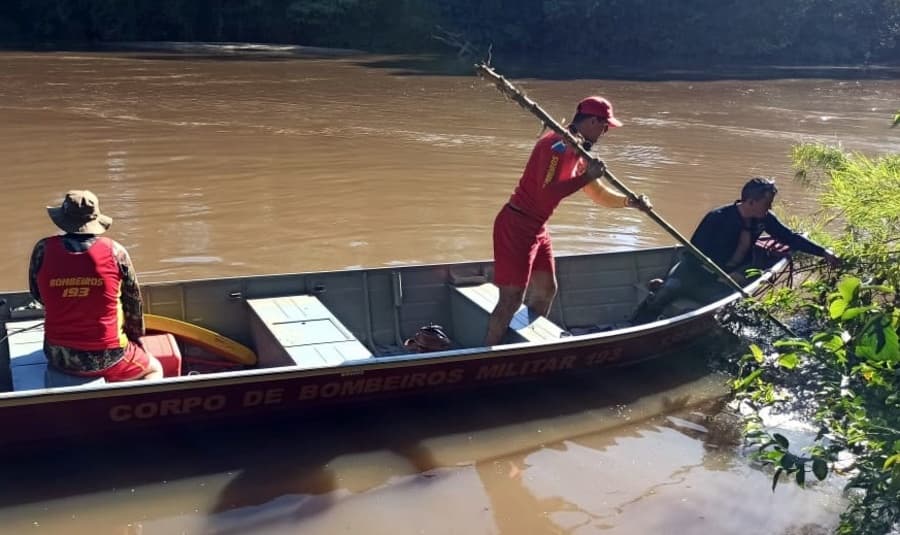 Após horas de busca, corpo de jovem de 19 anos é encontrado no Rio Vacaria