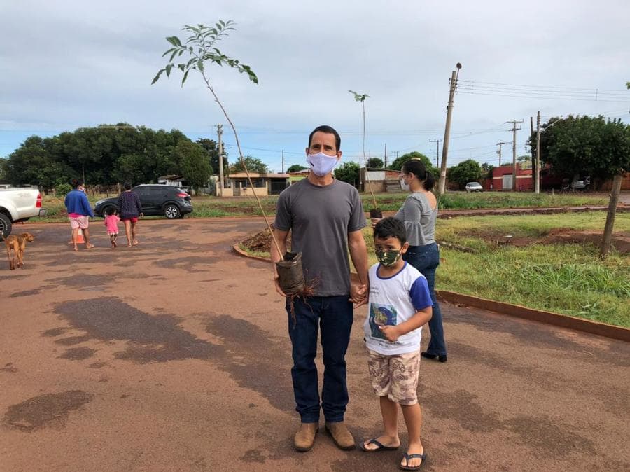 Ação ambiental: Sederma realiza coleta de lixo eletrônico e faz doação de mudas