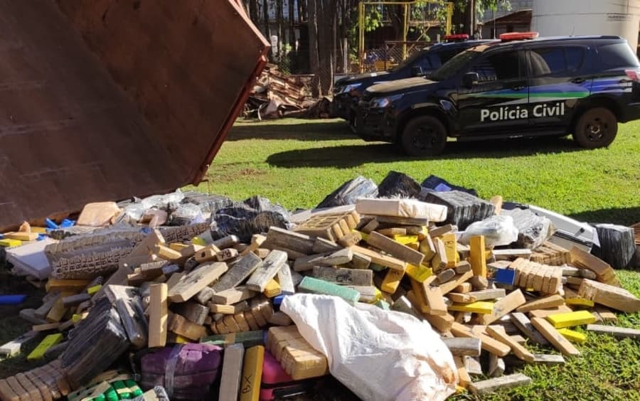 Polícia Civil incinera cerca de 2,5 toneladas de drogas apreendidas em Sidrolândia