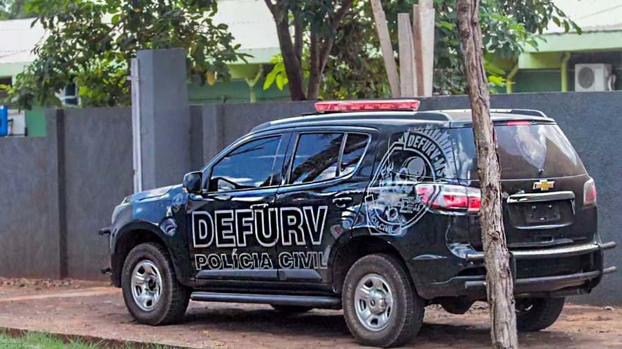 Dupla é presa pela Defurv por matar e transportar boi em veículo na BR-060
