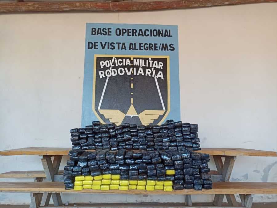 PMR apreende carga com de 230 Kg de maconha, após perseguição na MS-164