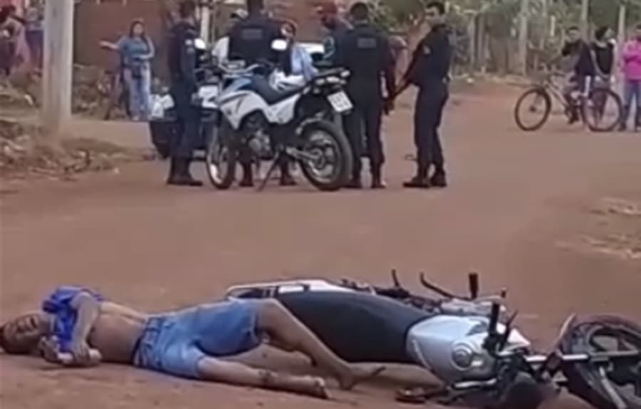 Jovem de 18 anos é alvejado por militares durante perseguição no Bairro Sidrolar