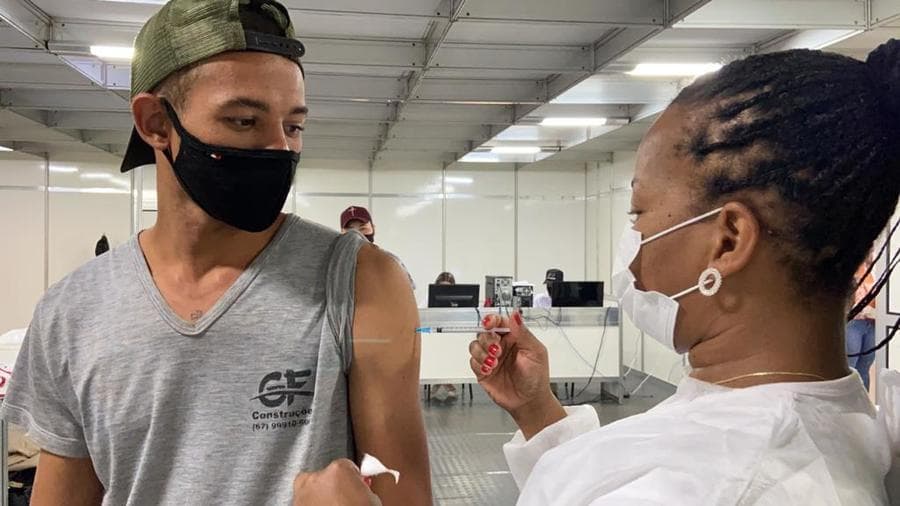 Sidrolândia começa a vacinar neste sábado adolescentes de 17 anos