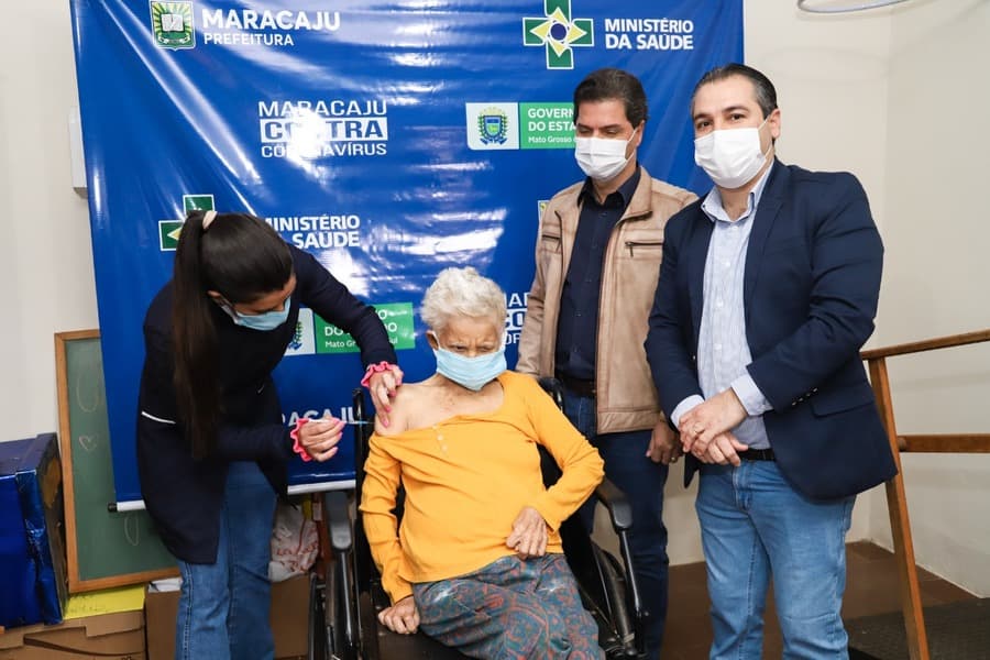 Covid-19: Prefeitura de Maracaju começa a imunizar idosos com dose de reforço