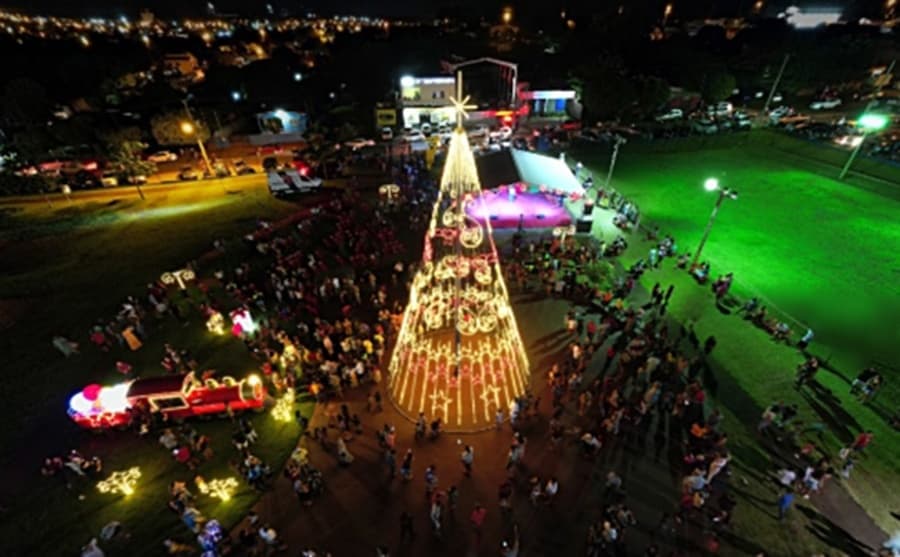 Administração de Calderan retoma tradição das luzes de Natal em Maracaju