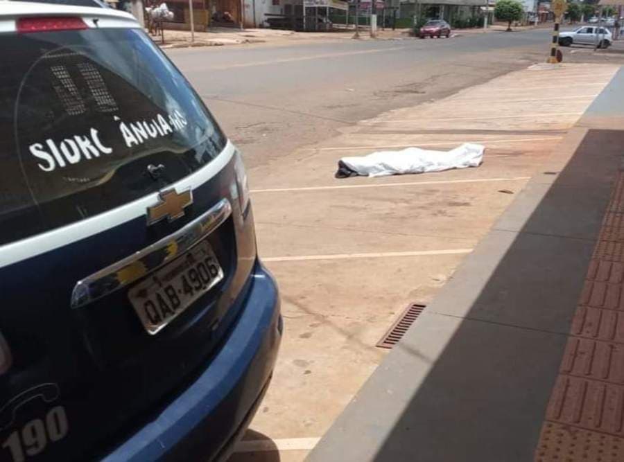 Morador de rua é espancado até a morte no Centro de Sidrolândia