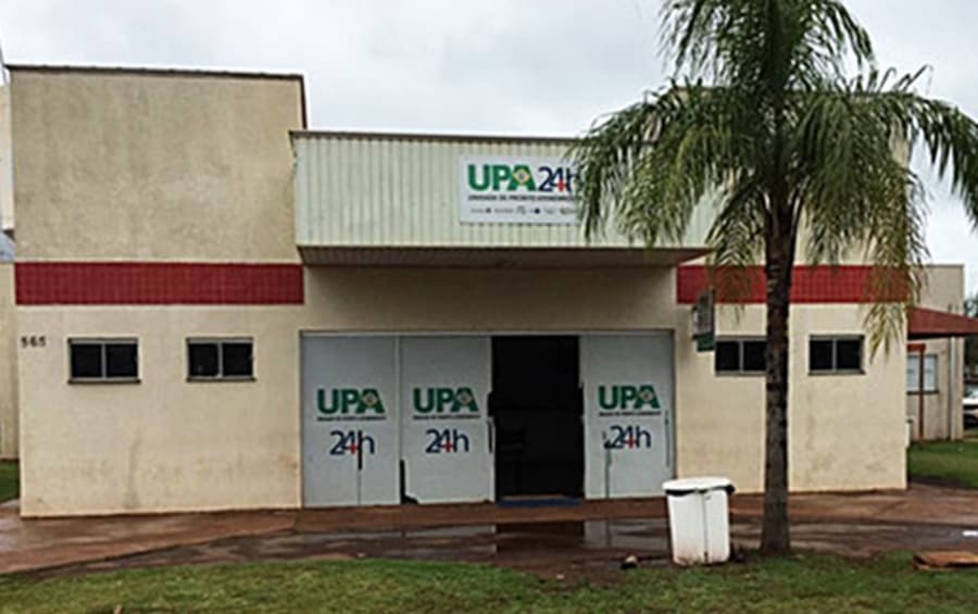 Mulher é assaltada a luz do dia em frente a UPA em Sidrolândia