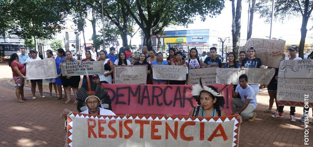 Indígenas de Sidrolândia protestam na Capital contra mudanças na Funai