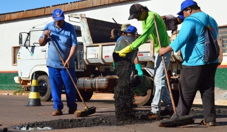 Prefeitura reinicia ações de recuperação asfáltica no Centro da cidade