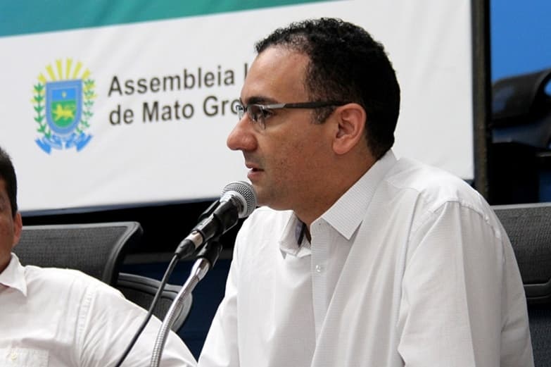 Jean Nazareth participa de audiência buscando alternativas para telefonia móvel na área rural