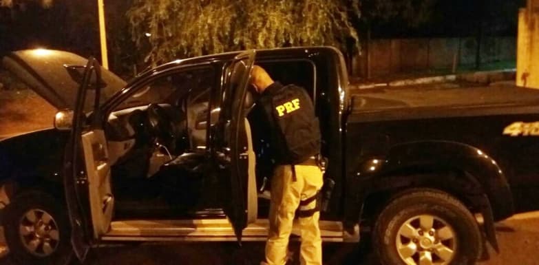 Homem é preso levando caminhonete roubada no Rio de Janeiro até Maracaju
