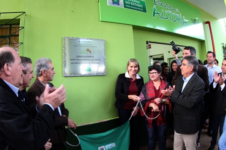 Reinaldo certifica conclusão de reforma e ampliação em escola Estadual
