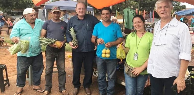Deputado Enelvo Felini destaca importância da feira livre e busca 40 barracas padronizadas