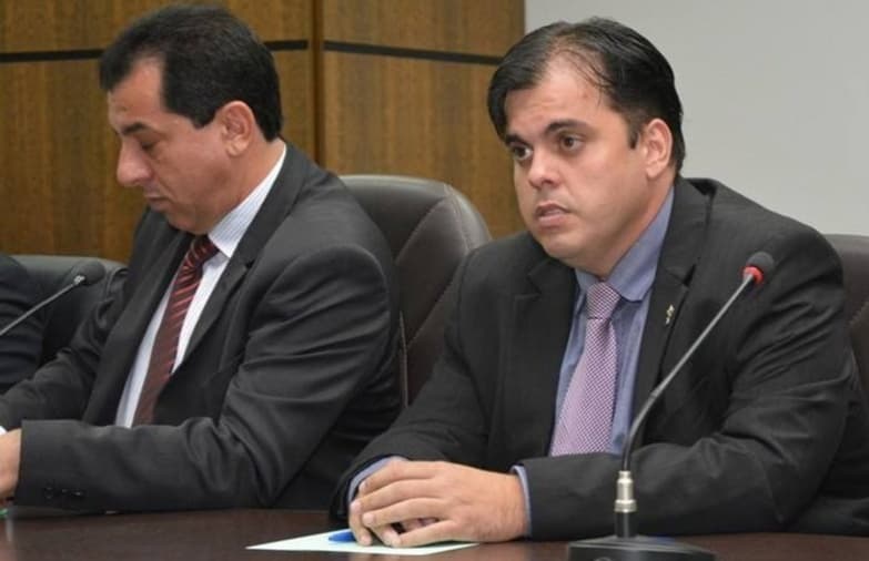 Projeto de Lei visa impor prazo mínimo de qualidade de asfalto e penalizar responsáveis