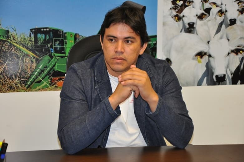 Líder do Prefeito, Cledinaldo manifesta apoio a Carlos Henrique para presidência da câmara