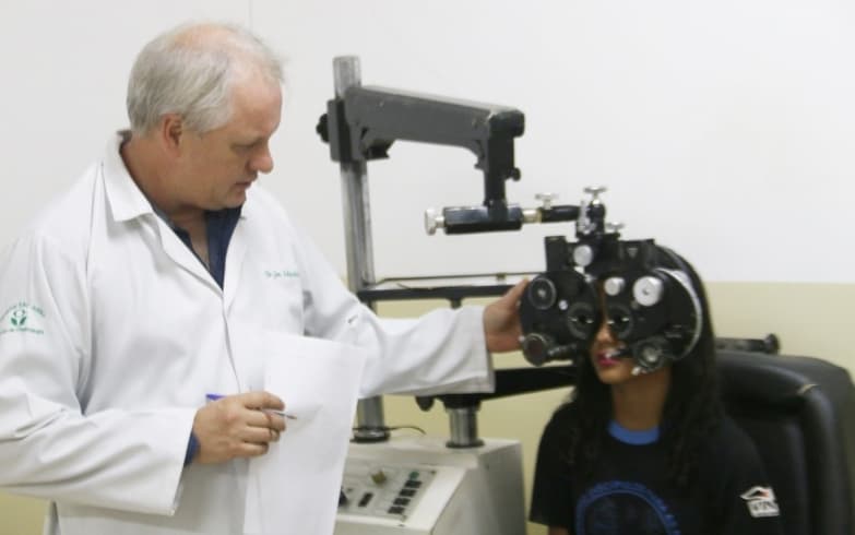 Programa Saúde na Escola leva alunos a atendimento oftalmológico e dentário
