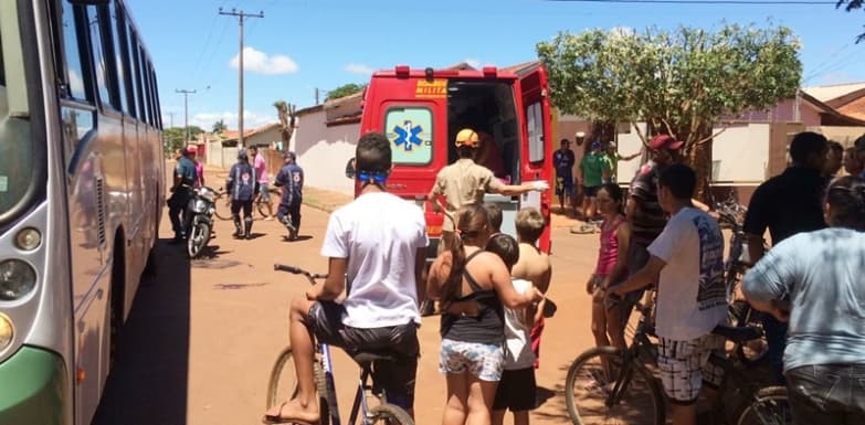 Vítima de acidente perde parte do pé e é transferida em vaga zero para Santa Casa