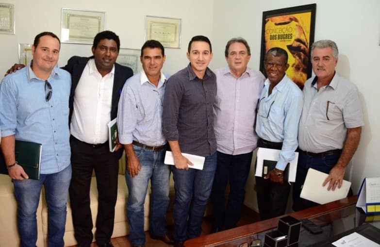 Lideranças do PMDB cobram e Senador Moka garante R$ 500 mil para saúde em Sidrolândia