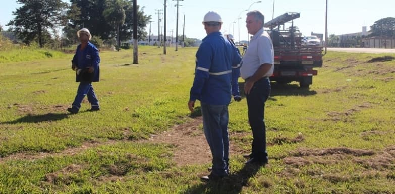 Prefeitura começa a semana com o ponta pé na manutenção da iluminação pública