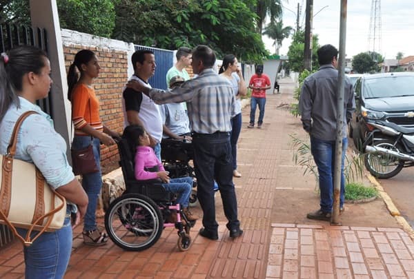 Vereador busca instalação de vagas de trânsito para deficientes nas escolas