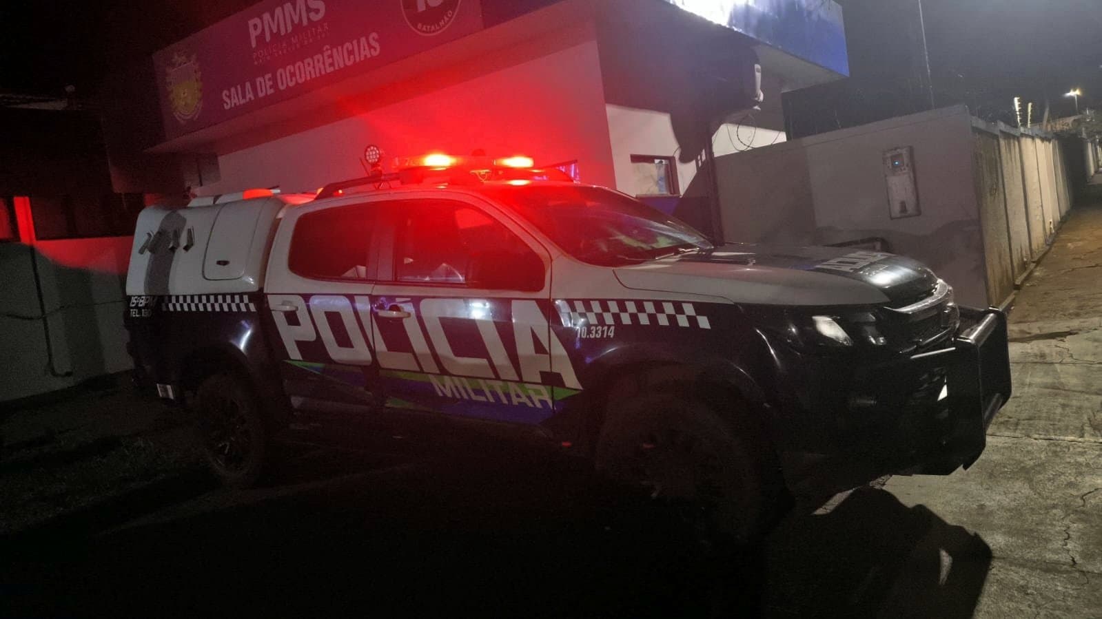 PM prende homem acusado de agredir e expulsar companheira de casa em Maracaju