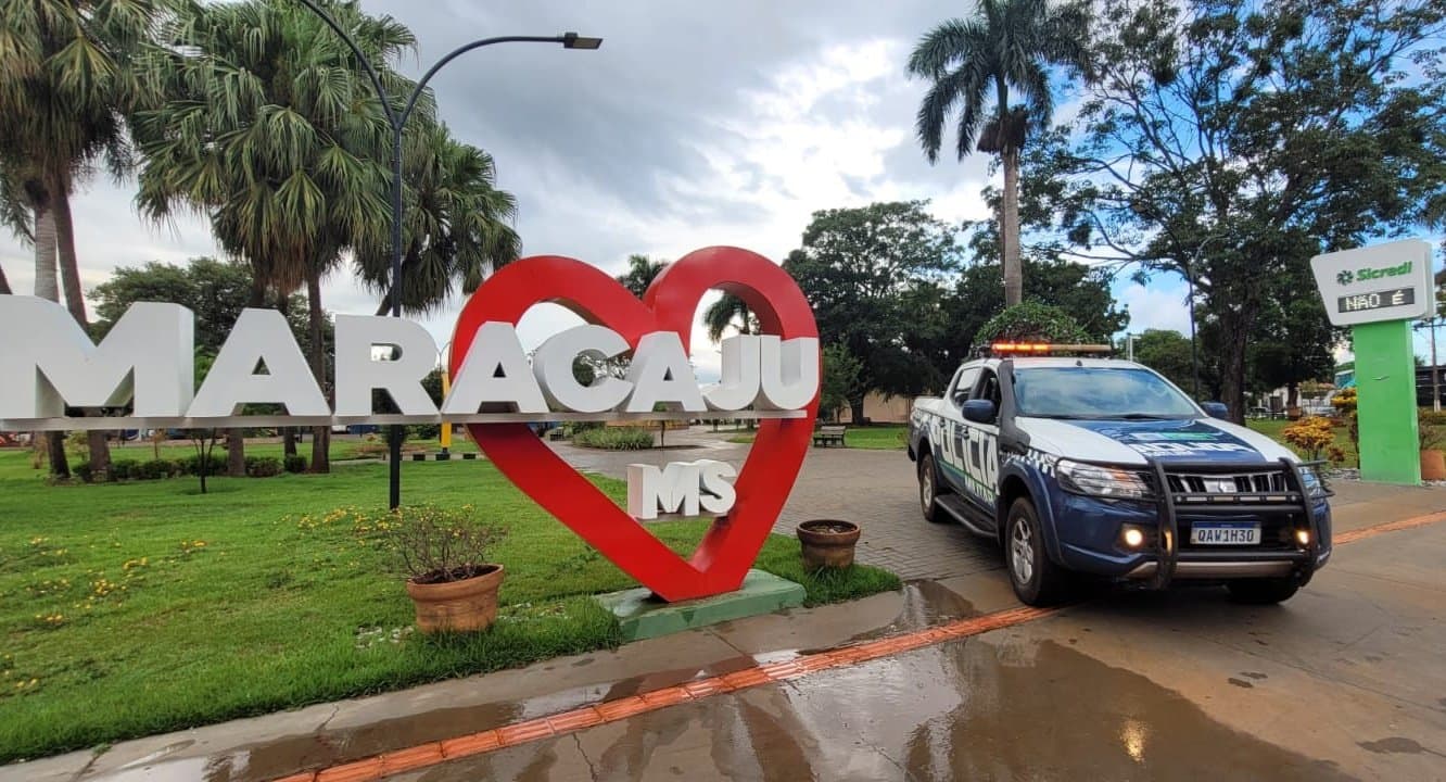 Jovem de 22 anos é detido após ameaçar vigilante de morte na praça central de Maracaju